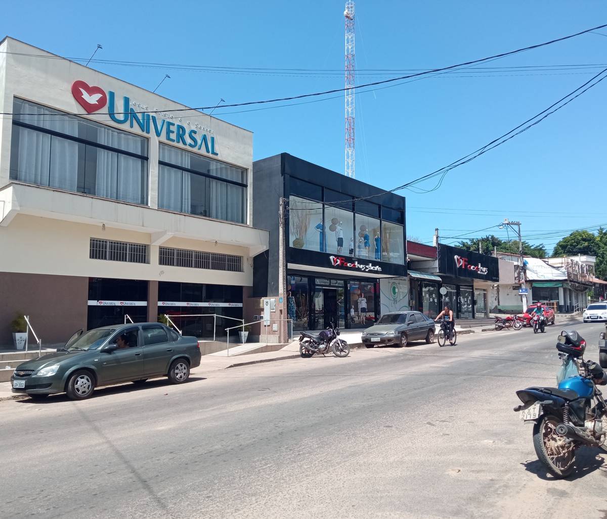 Igreja Universal SAO FRANCISCO - Rua Edenites da silva Viana, 182 - Centro, São Francisco de Itabapoana - Rio de Janeiro  - 28230000 - Brasil, 182 - Centro São Francisco de Itabapoana - Rio de Janeiro - Brasil