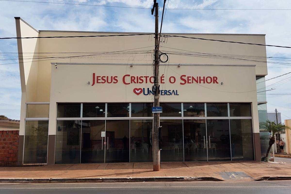 Igreja Universal BATAGUASSU - Av Dias Barroso, 674 - Centro, Bataguassu - Mato Grosso do Sul  - 79780000 - Brasil, 674 - Centro Bataguassu - Mato Grosso do Sul - Brasil