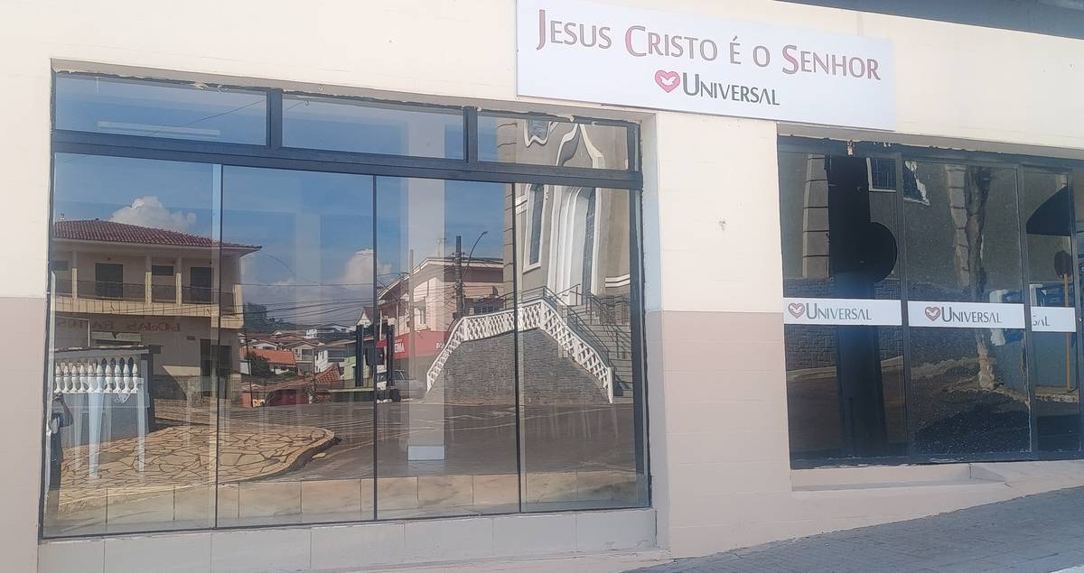 Igreja Universal POCO FUNDO - Praça São Francisco, 244 - Centro, Poço Fundo - Minas Gerais  - 37757000 - Brasil, 244 - Centro Poço Fundo - Minas Gerais - Brasil