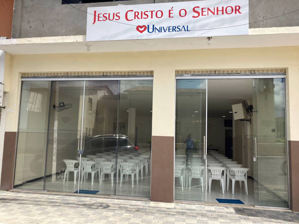 Igreja Universal RETIROLANDIA - Praça 27 De Julho , 600 - Centro , Retirolândia - Bahia  - 48750000 - Brasil, 600 - Centro  Retirolândia - Bahia - Brasil