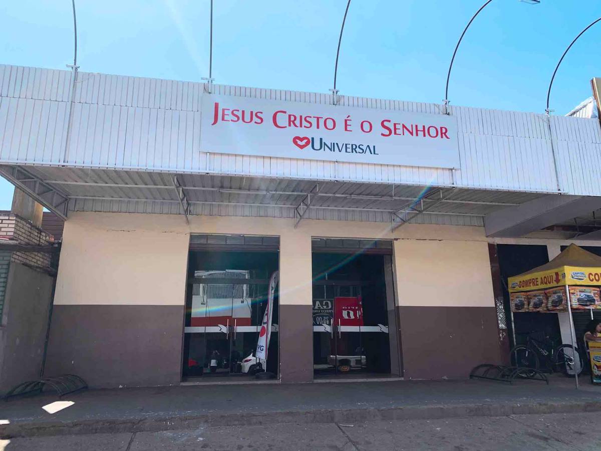 Igreja Universal PADRE BERNARDO - Av Presidente JK QUADRA 04 , Lote - , 02 - Centro, Padre Bernardo - Goiás  - 73700000 - Brasil, 02 - Centro Padre Bernardo - Goiás - Brasil