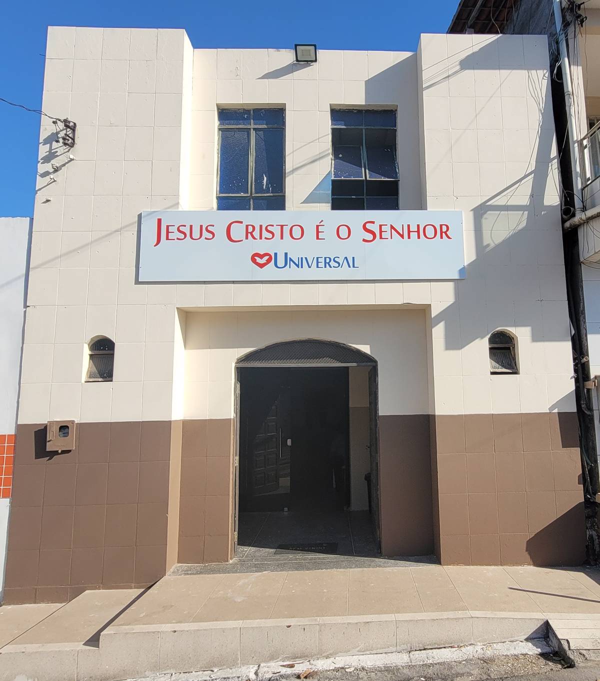 Igreja Universal PASSE II - Rua Sócrates Bitencourt , 156 - Centro, São Sebastião do Passé - Bahia - 43850000 - Brasil, 156 - Centro São Sebastião do Passé - Bahia - Brasil