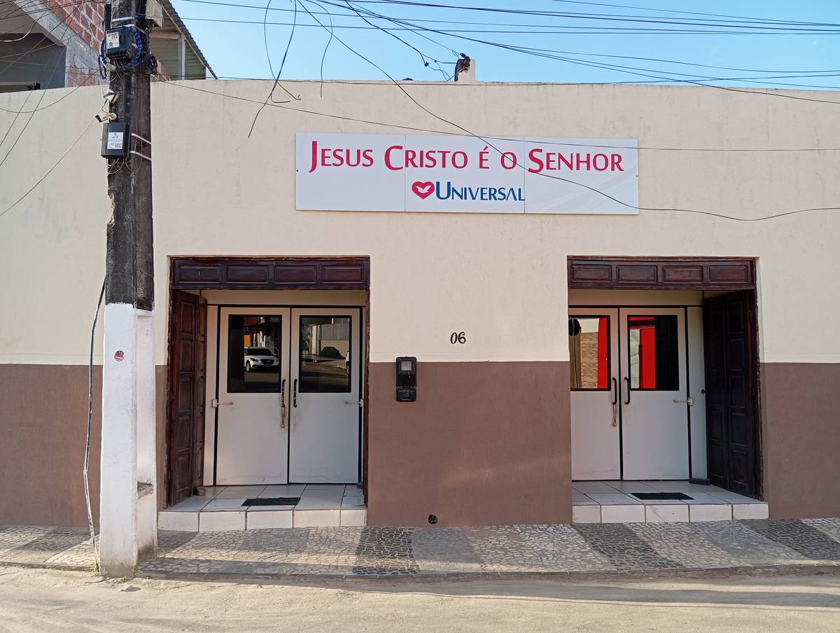 Igreja Universal ARATUIPE - Praça José Alves da Silva , 6 - Centro, Aratuípe - Bahia  - 44490000 - Brasil, 6 - Centro Aratuípe - Bahia - Brasil