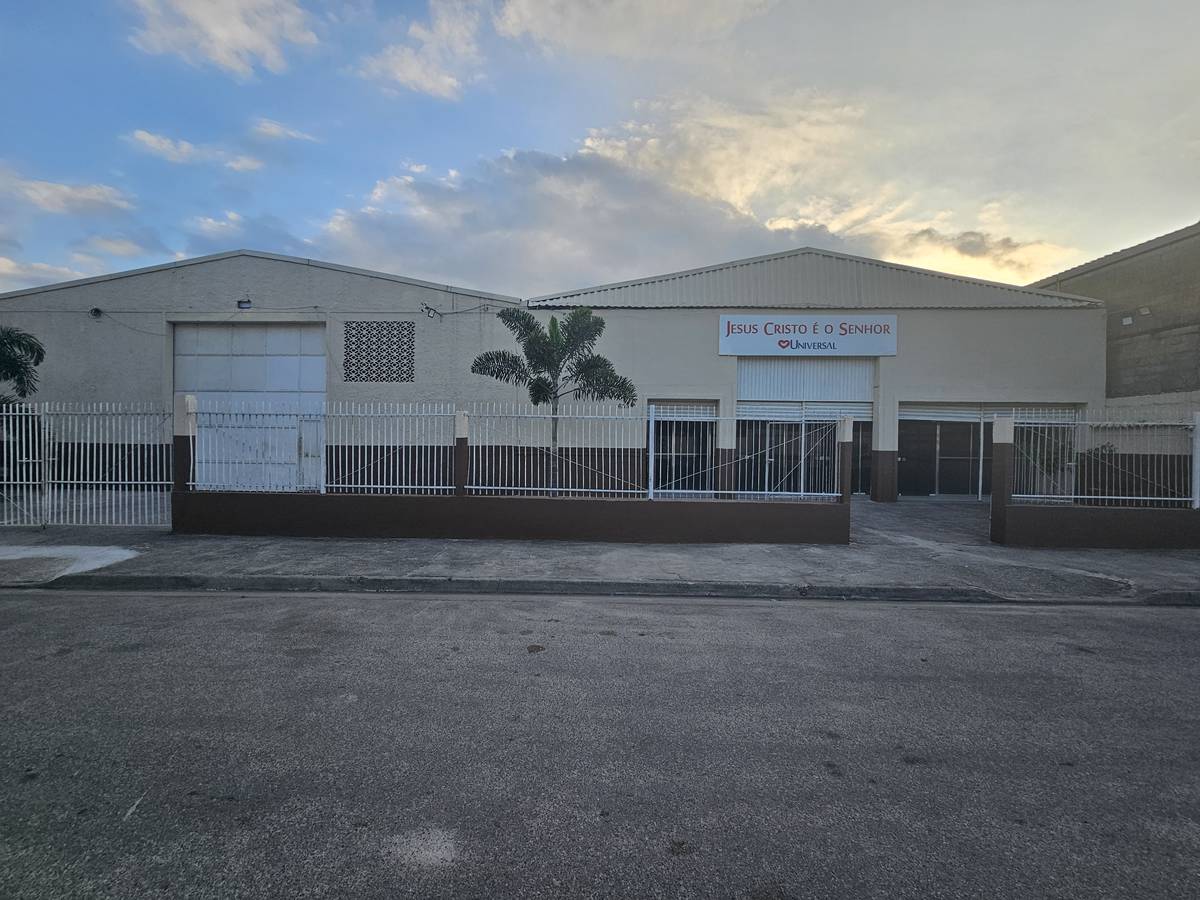 Igreja Universal KM 32 - Rua dos Jasmins, 685 - Prados Verdes, Nova Iguaçu - Rio de Janeiro  - 26299033 - Brasil