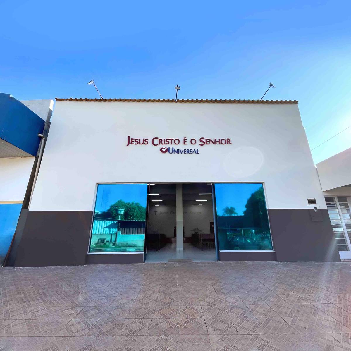 Igreja Universal DOVERLANDIA - Rua Liberdade  - Centro, Doverlândia - Goiás  - 75855000 - Brasil, 0 - Centro Doverlândia - Goiás - Brasil