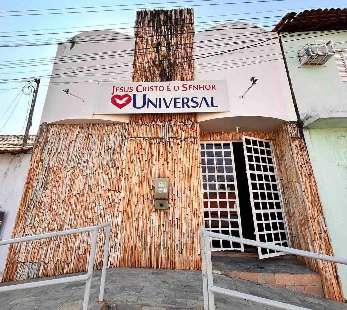Igreja Universal VILA BRASIL - Rua Joaquim Neto, 473 - Vila Brasil, Barreiras - Bahia  - 47801028 - Brasil, 473 - Vila Brasil Barreiras - Bahia - Brasil
