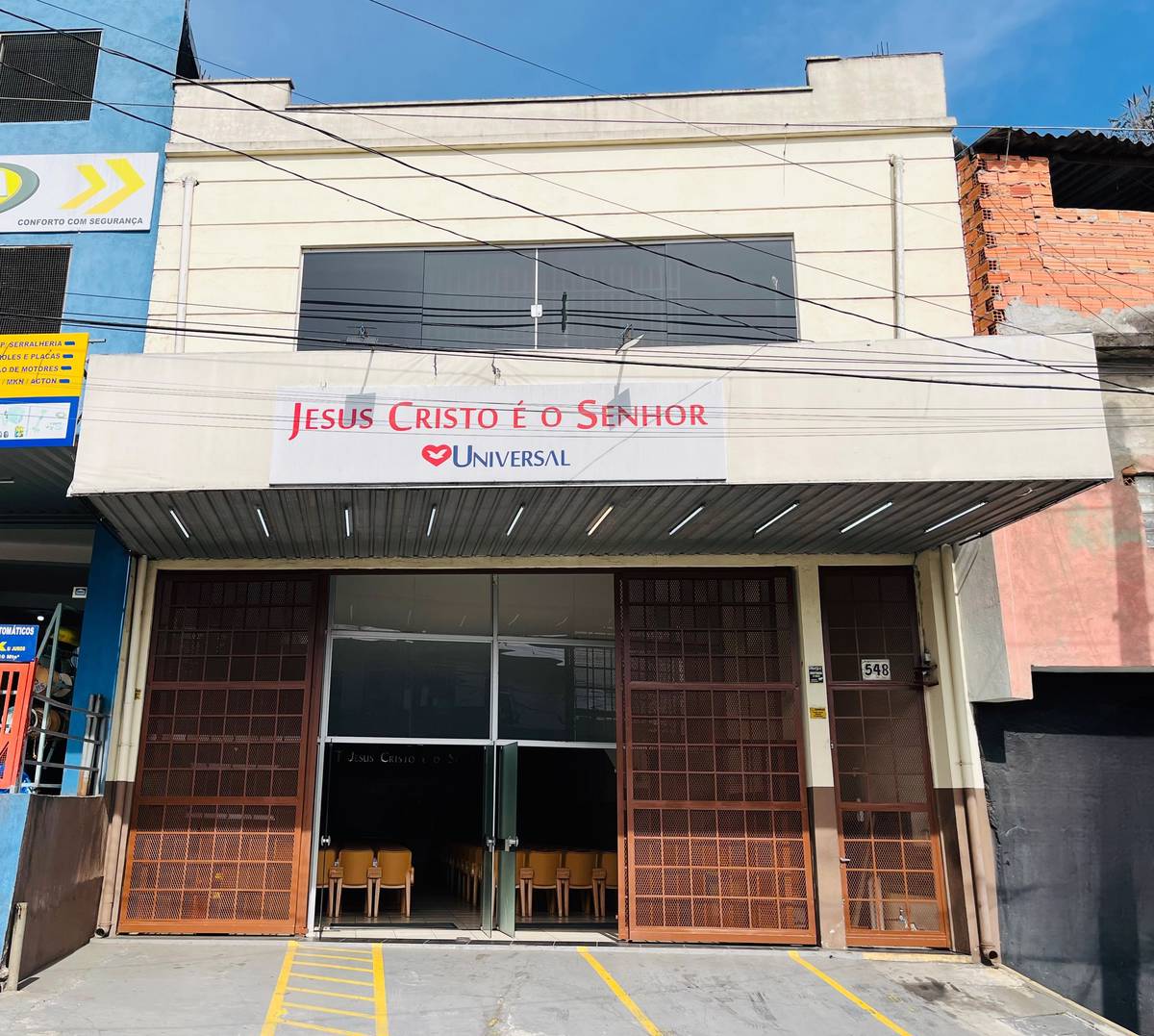 Igreja Universal ARISTON - Avenida Comendador Dante Carraro, 548 - Cidade Ariston Estela Azevedo, Carapicuíba - São Paulo  - 06396000 - Brasil, 548 - Cidade Ariston Estela Azevedo Carapicuíba - São Paulo - Brasil