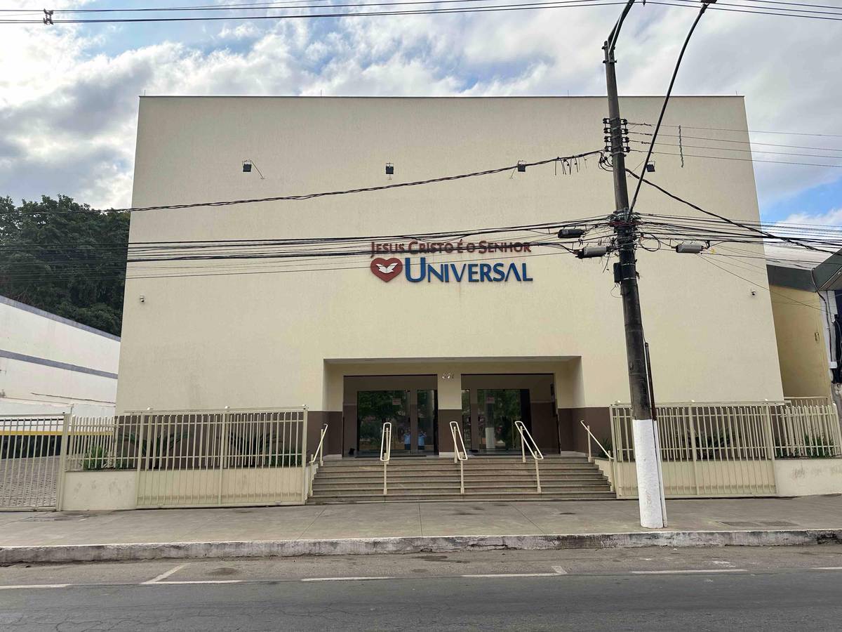 Igreja Universal UBA - Avenida Comendador Jacinto Soares de Souza Lima, 374 - Centro, Ubá - Minas Gerais  - 36500-091 - Brasil