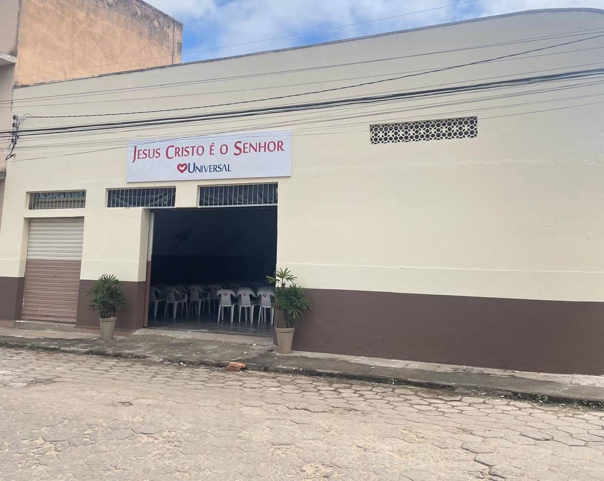 Igreja Universal ITAMBACURI - rua Manoel Magalhães , 392 - várzea , Itambacuri - Minas Gerais  - 39830000 - Brasil, 392 - várzea  Itambacuri - Minas Gerais - Brasil