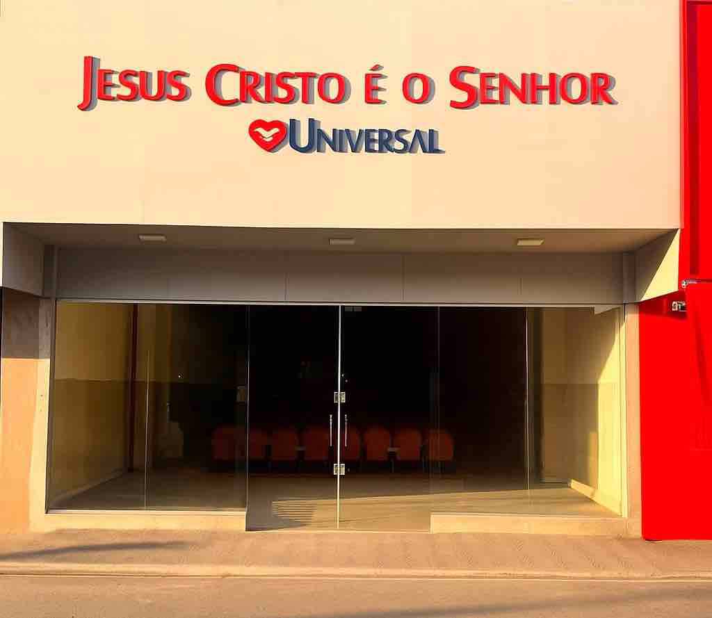 Igreja Universal ITAPERUNA - Avenida Cardoso Moreira, 242 - Centro, Itaperuna - Rio de Janeiro  - 28300000 - Brasil