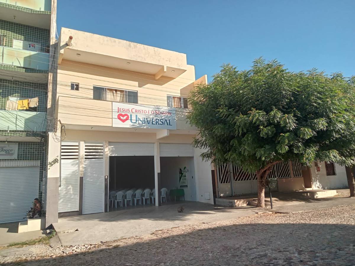Igreja Universal VARJOTA - Rua Clóvis Ximenes , 330 - Centro, Varjota - Ceará  - 62265000 - Brasil, 330 - Centro Varjota - Ceará - Brasil