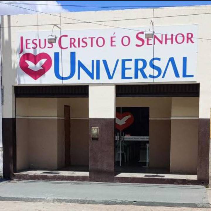 Igreja Universal OLINDINA - Av Otávio Mangabeira 204 Centro , 204 - Centro , Olindina - Bahia  - 48470000 - Brasil