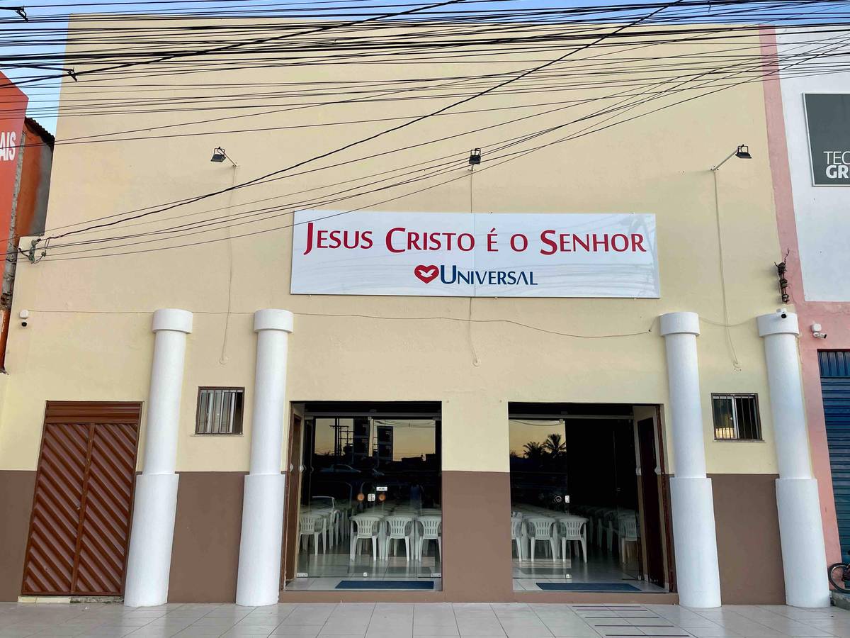 Igreja Universal AREMBEPE - Rua Campinas, 10 - Arembepe (Abrantes), Camaçari - Bahia  - 42830022 - Brasil