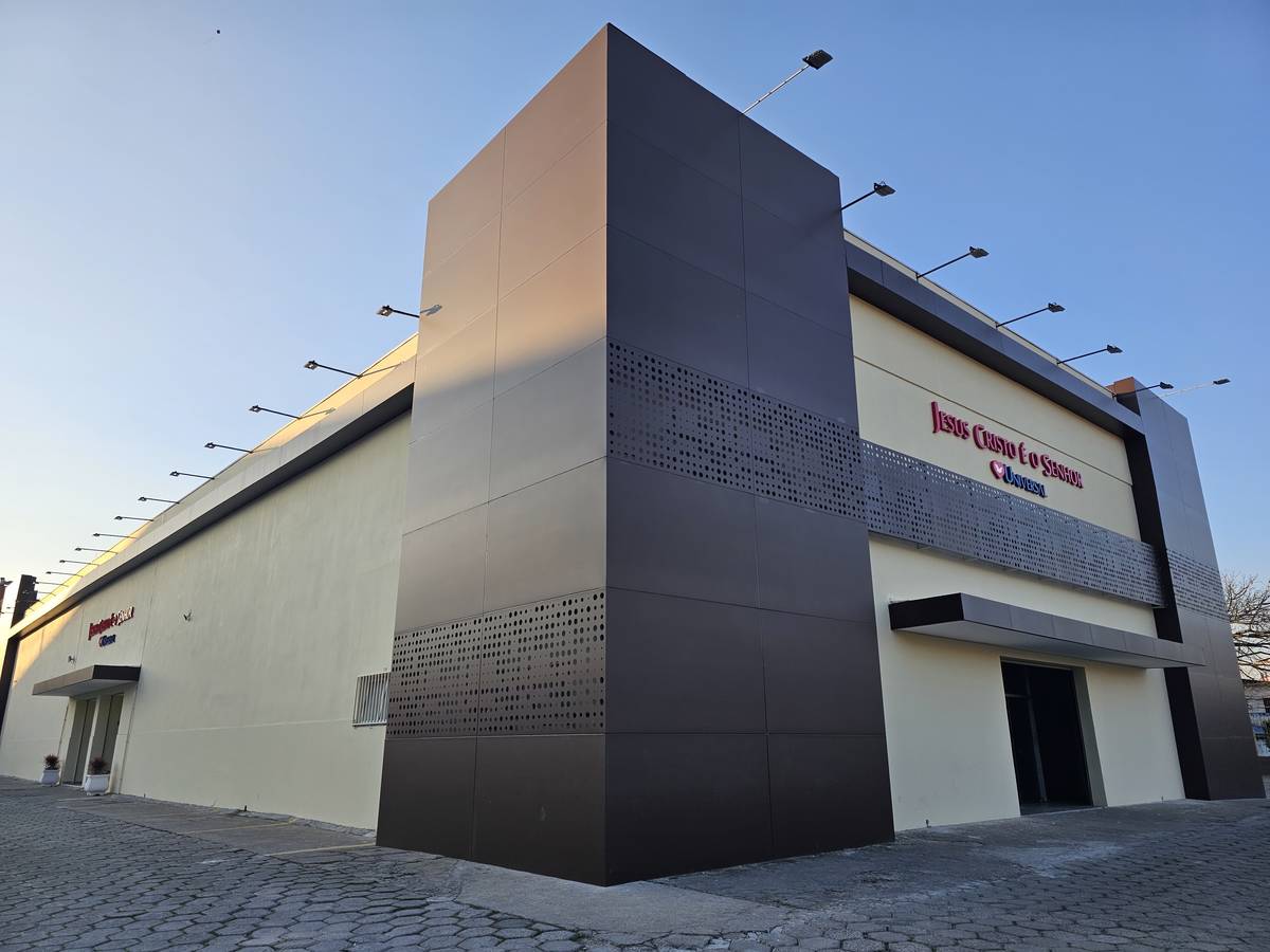 Igreja Universal PIRAJUSSARA - Avenida João Paulo I, 3497 - Jardim São Luiz, Embu das Artes - São Paulo  - 06816550 - Brasil, 3497 - Jardim São Luiz Embu das Artes - São Paulo - Brasil