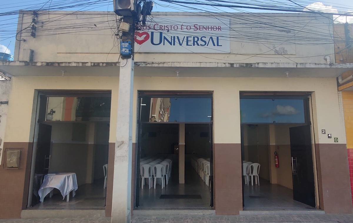 Igreja Universal IRARA - praça da purificação, 210 - centro, Irará - Bahia  - 44255000 - Brasil