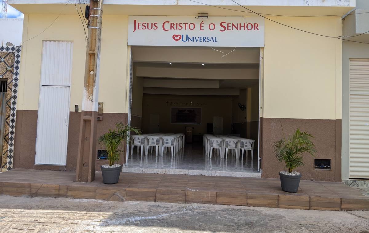 Igreja Universal CAFARNAUM - Rua Djalma Rios, 68 - Centro, Cafarnaum - Bahia  - 44880000 - Brasil, 68 - Centro Cafarnaum - Bahia - Brasil