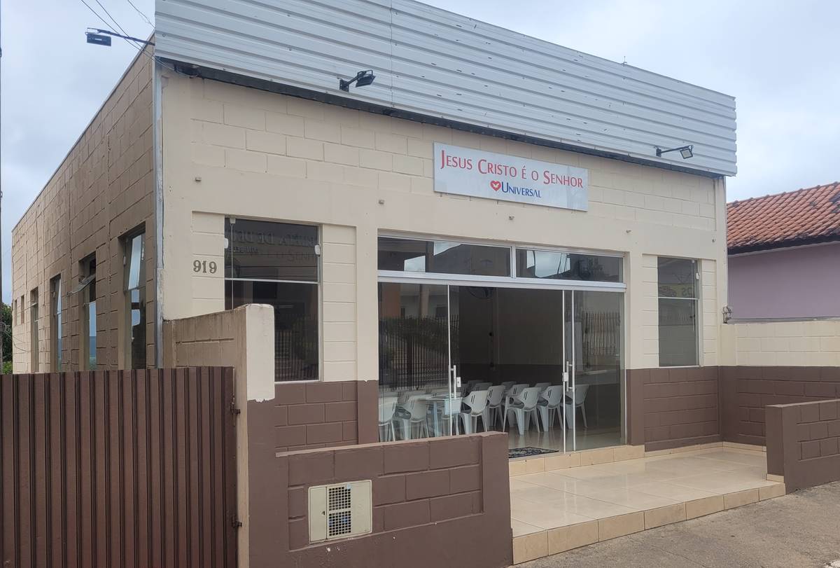 Igreja Universal RIBEIRAO BRANCO - Rua capitão Elias Pereira , 919 - Centro, Ribeirão Branco - São Paulo  - 18430000 - Brasil