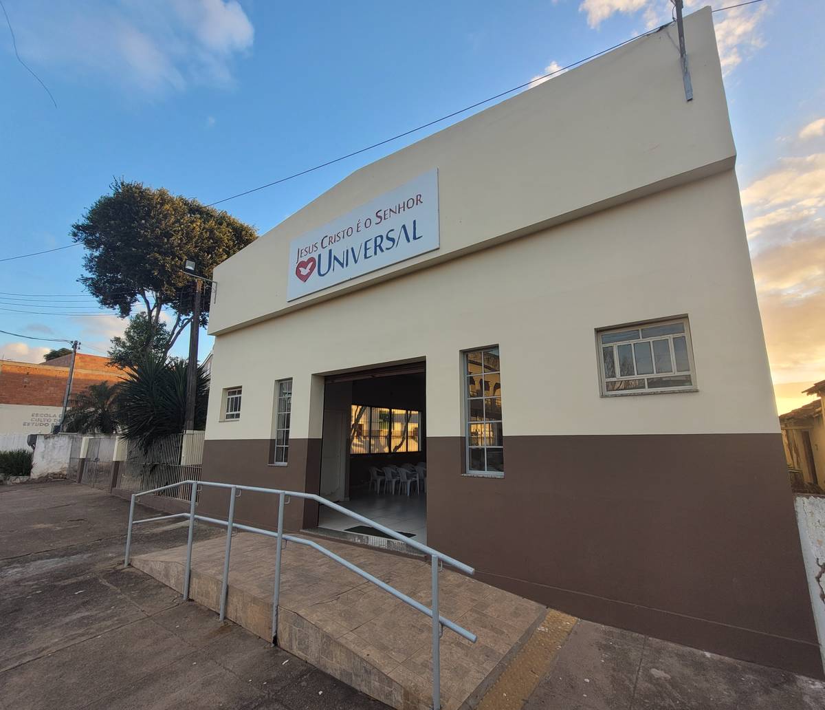 Igreja Universal PRACA JOAO PESSOA - Rua Joaquim Gomes Crespo , 79 - Praça João Pessoa , São Francisco de Itabapoana - Rio de Janeiro  - 28230000 - Brasil