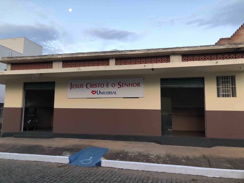 Igreja Universal CARMO - Rua Tancredo Neves , 162 - Progresso , Carmo - Rio de Janeiro  - 28640000 - Brasil, 162 - Progresso  Carmo - Rio de Janeiro - Brasil