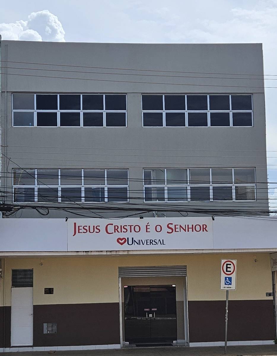 Igreja Universal TAGUATINGA NORTE - Av comercial QNE27, Lote 10sala 01 - Centro, Taguatinga - Distrito Federal  - 72125270 - Brasil