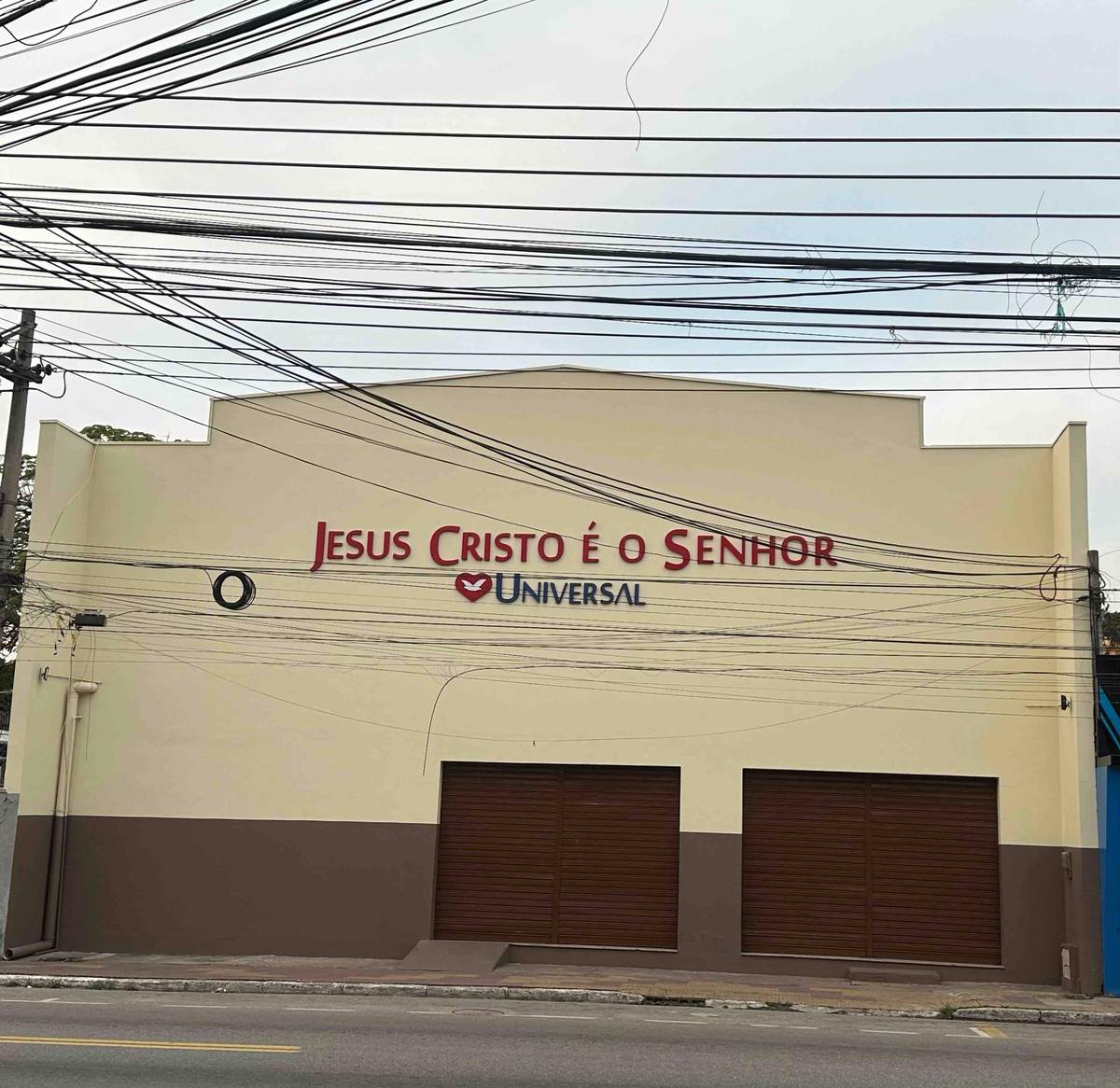 Igreja Universal RETIRO III - Avenida Antônio de Almeida, 427 - Retiro, Volta Redonda - Rio de Janeiro  - 27275040 - Brasil, 427 - Retiro Volta Redonda - Rio de Janeiro - Brasil