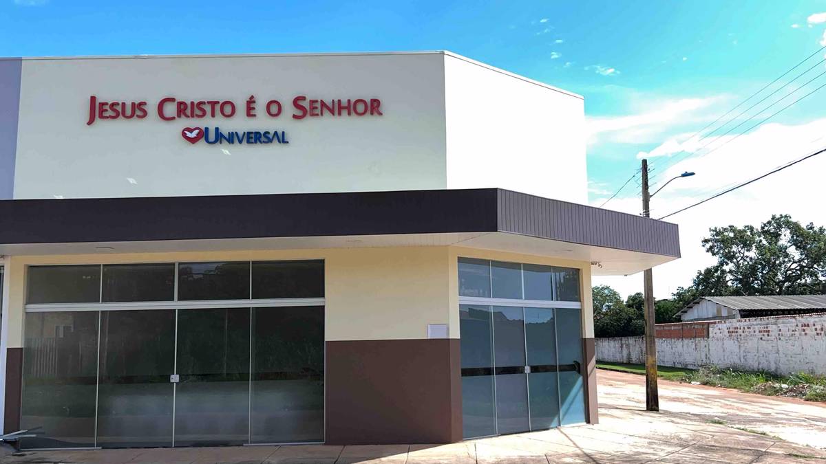 Igreja Universal AURENY IV - Avenida B, 31 - Jardim Aureny IV, Palmas - Tocantins  - 77060-012 - Brasil, 31 - Jardim Aureny IV Palmas - Tocantins - Brasil