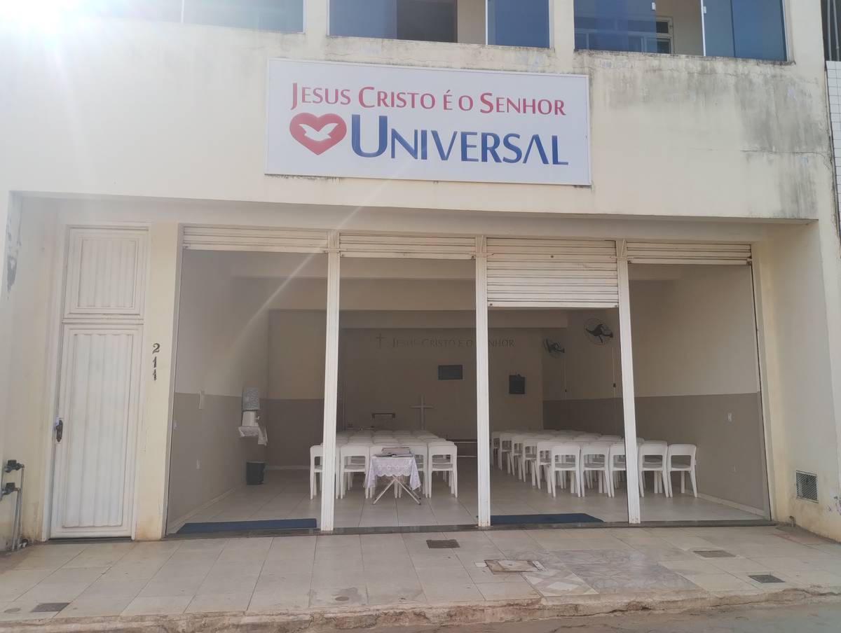 Igreja Universal VARZELANDIA - Rua Bom Jesus , 211 - Centro , Varzelândia - Minas Gerais  - 39450000 - Brasil, 211 - Centro  Varzelândia - Minas Gerais - Brasil