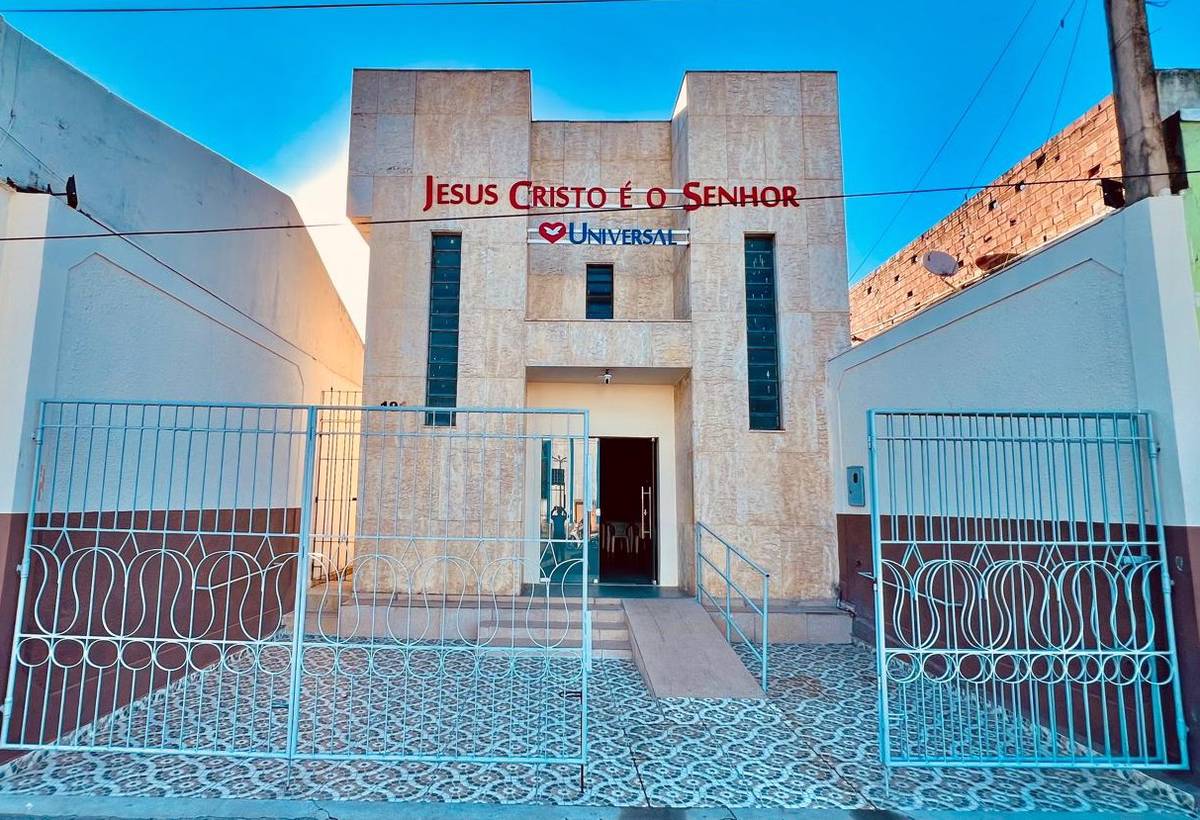 Igreja Universal ESPLANADA - Rua Asdrúbal Machado , 191 - Centro, Esplanada - Bahia  - 48370000 - Brasil