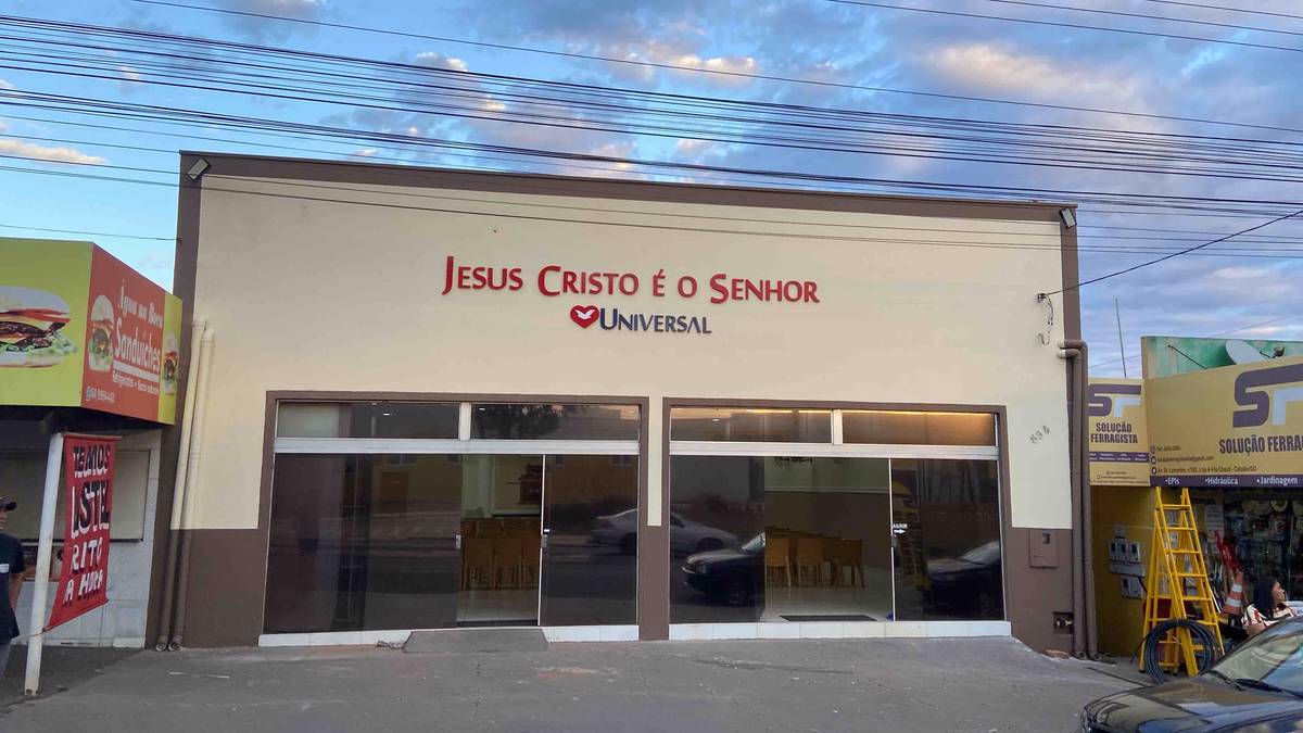 Igreja Universal VILA CHAUD - Avenida Doutor Lamartine Pinto de Avelar, 834 - Loteamento Vila Chaud, Catalão - Goiás  - 75704-020 - Brasil, 834 - Loteamento Vila Chaud Catalão - Goiás - Brasil