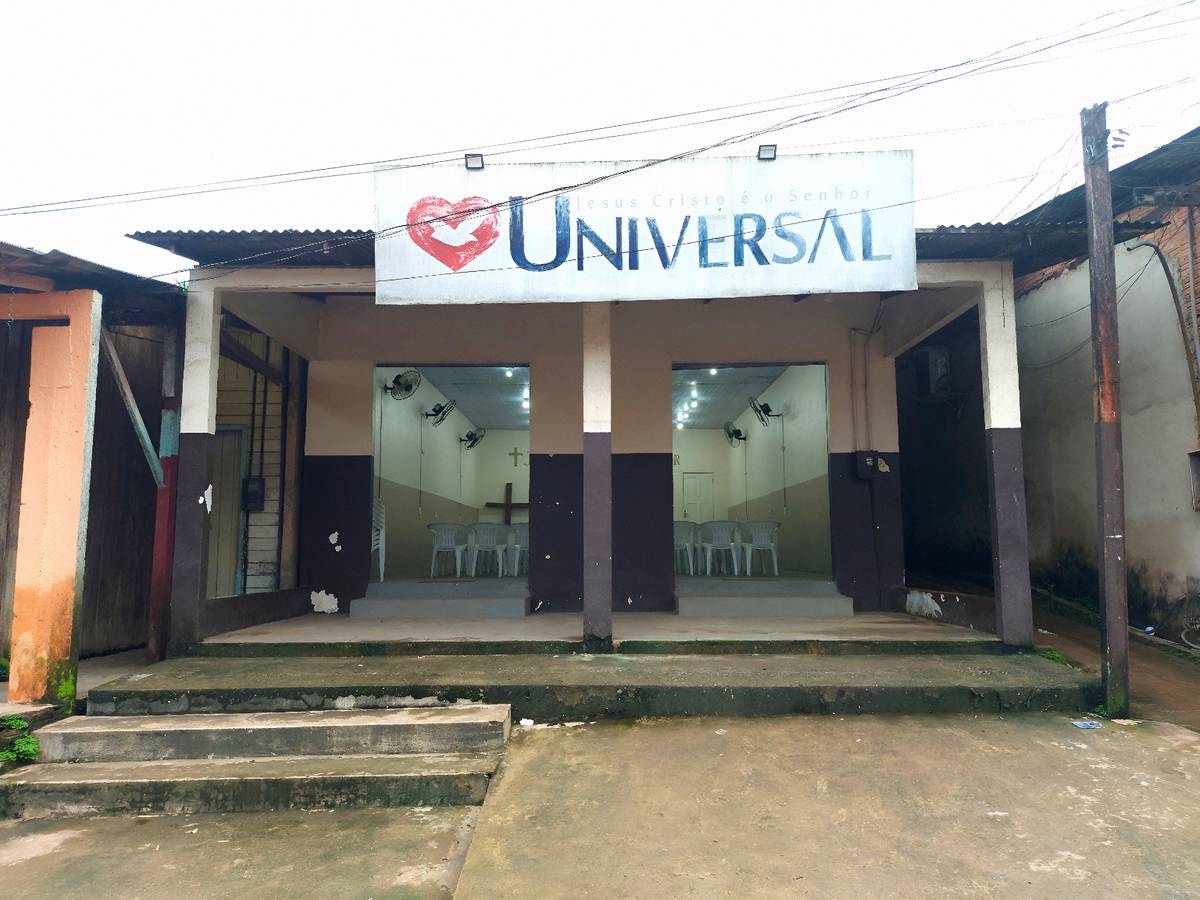 Igreja Universal LOURENCO - av. José Lourenço , 839 - Lourenço, Calçoene - Amapá  - 68970000 - Brasil, 839 - Lourenço Calçoene - Amapá - Brasil