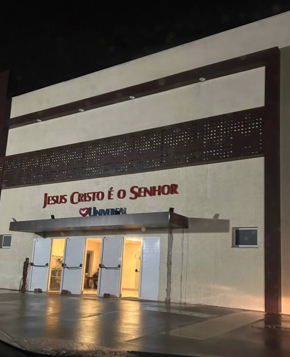 Igreja Universal MONGAGUA CENTRO - Avenida São Paulo , 2445 - Centro, Mongaguá - São Paulo  - 11730000 - Brasil, 2445 - Centro Mongaguá - São Paulo - Brasil