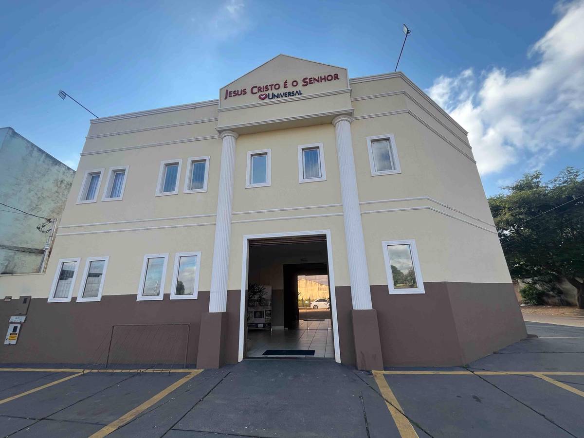 Igreja Universal PONTA KAYANA - Avenida das Palmeiras Qd 32 , 20 - Pontakayana, Trindade - Goiás  - 75380-000 - Brasil, 20 - Pontakayana Trindade - Goiás - Brasil