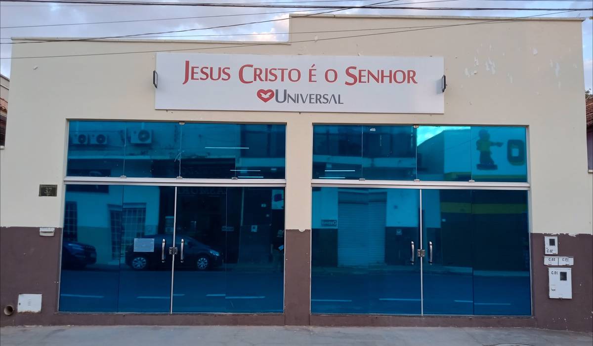 Igreja Universal IPAMERI - Rua: General Mascarenhas de Morais , 37 - Centro , Ipameri - Goiás  - 75780000 - Brasil, 37 - Centro  Ipameri - Goiás - Brasil