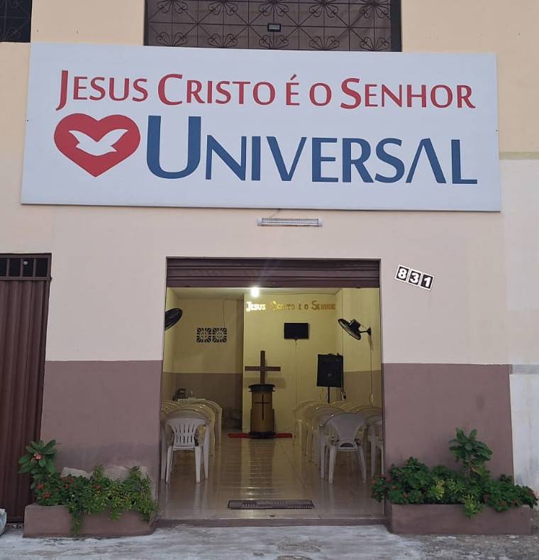 Igreja Universal PARAJURU - Rua: Monsenhor Dourado , 831 - Parajuru , Beberibe - Ceará  - 62840000 - Brasil, 831 - Parajuru  Beberibe - Ceará - Brasil