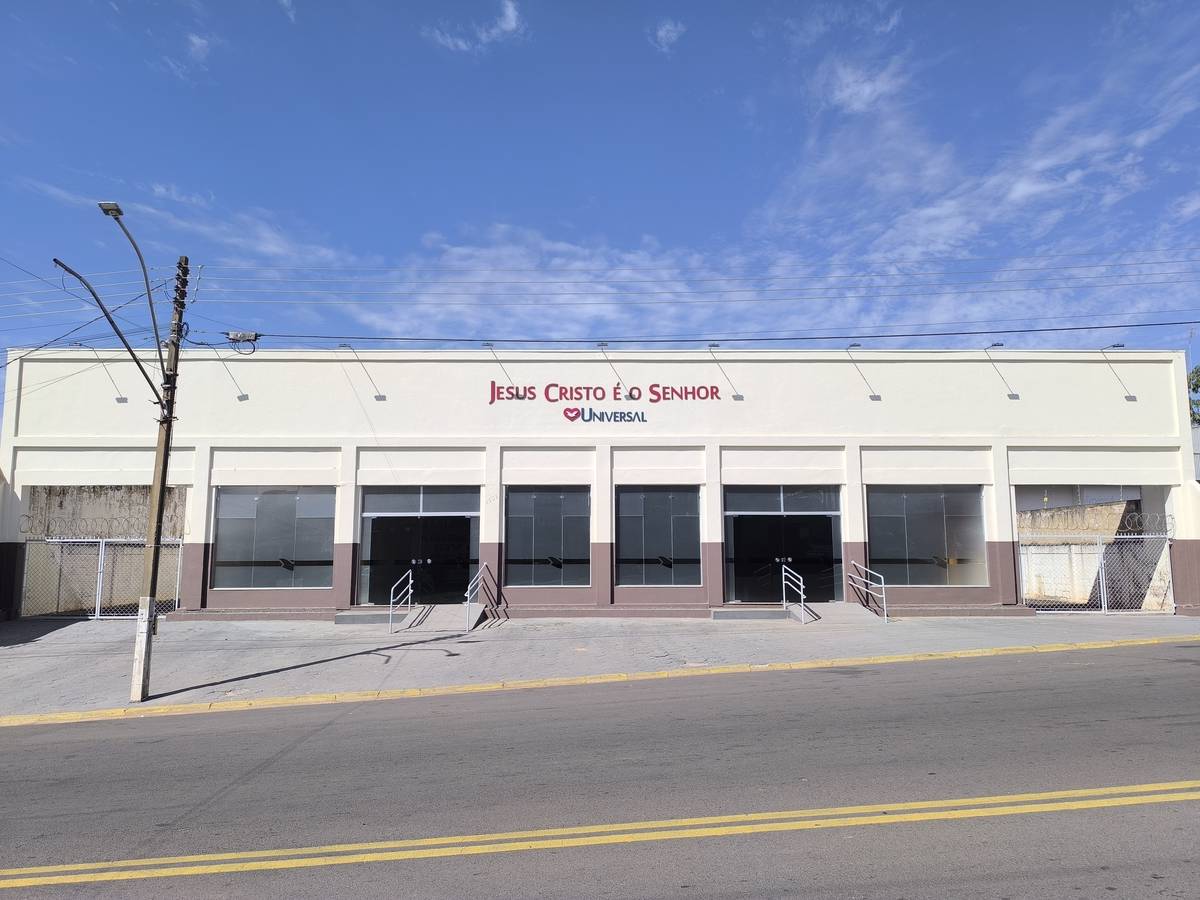 Igreja Universal LUCELIA - Avenida Brasil , 1508 - Centro , Lucélia - São Paulo  - 17780000 - Brasil