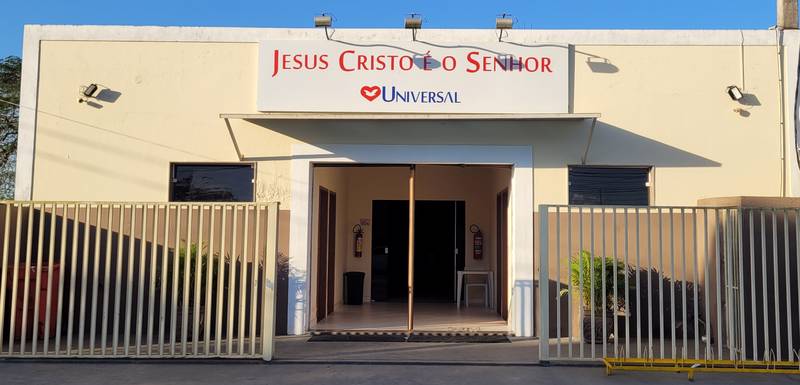Igreja Universal GOITACAZES – Deputado Alair Ferreira- Goitacazes, 25 – Goytacazes, Campos dos Goytacazes – Rio de Janeiro – 28110000 – Brasil