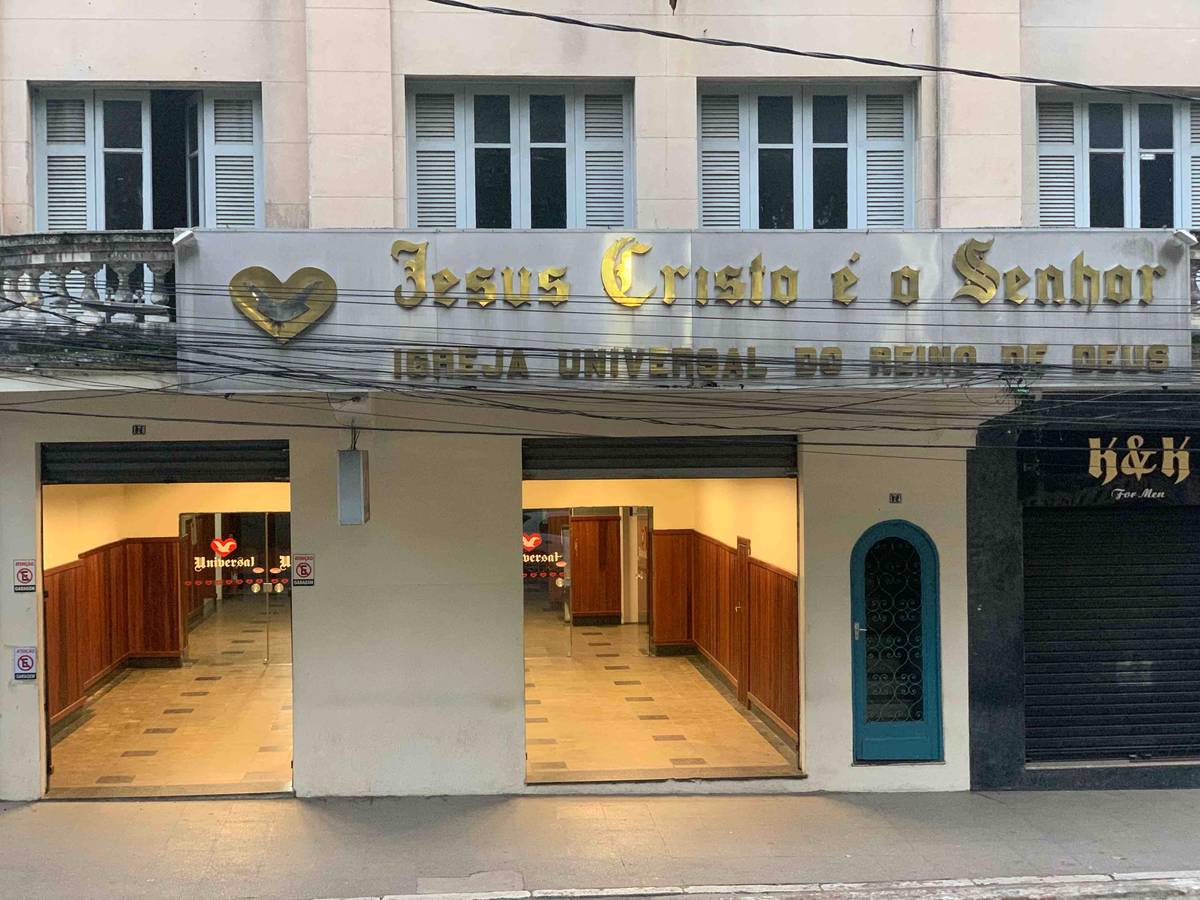 Igreja Universal VALENCA - Praça da Bandeira,, 176 - Centro, Valença - Rio de Janeiro  - 27600-000 - Brasil, 176 - Centro Valença - Rio de Janeiro - Brasil