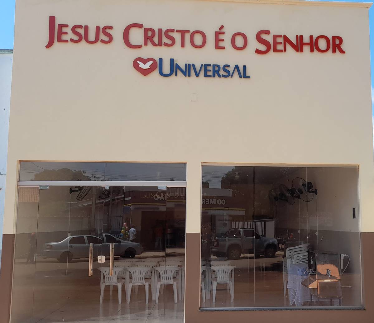 Igreja Universal PEIXES - Avenida Adolfo Rocha - Aeroporto Qd 56 Lt 5, 00 - Setor Sul, Peixes - Tocantins  - 77460000 - Brasil, 00 - Setor Sul Peixes - Tocantins - Brasil