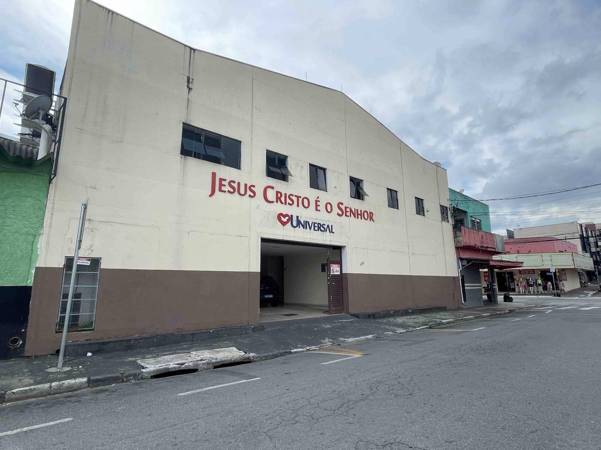 Igreja Universal JORDANESIA - Avenida Deovair Cruz de Oliveira, 121 - Jordanésia (Jordanésia), Cajamar - São Paulo  - 07776-435 - Brasil