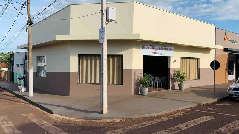 Igreja Universal CAPINOPOLIS - Av. Noventa e Nove, 729 - Centro, Capinópolis - Minas Gerais  - 38360-000 - Brasil, 729 - Centro Capinópolis - Minas Gerais - Brasil