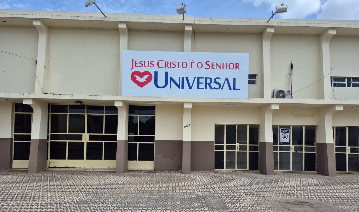 Igreja Universal PIRAPORA - Avenida Pio XII, 1437 - Santos Dumont, Pirapora - Minas Gerais  - 39274156 - Brasil, 1437 - Santos Dumont Pirapora - Minas Gerais - Brasil