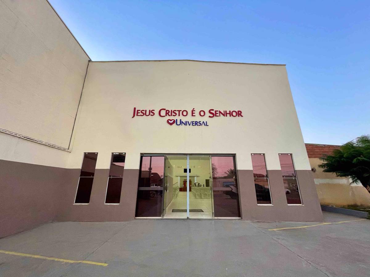 Igreja Universal MONTE CRISTO - Av. Progresso, 00 - Jardim Monte Cristo, Aparecida de Goiânia - Goiás  - 74968310 - Brasil