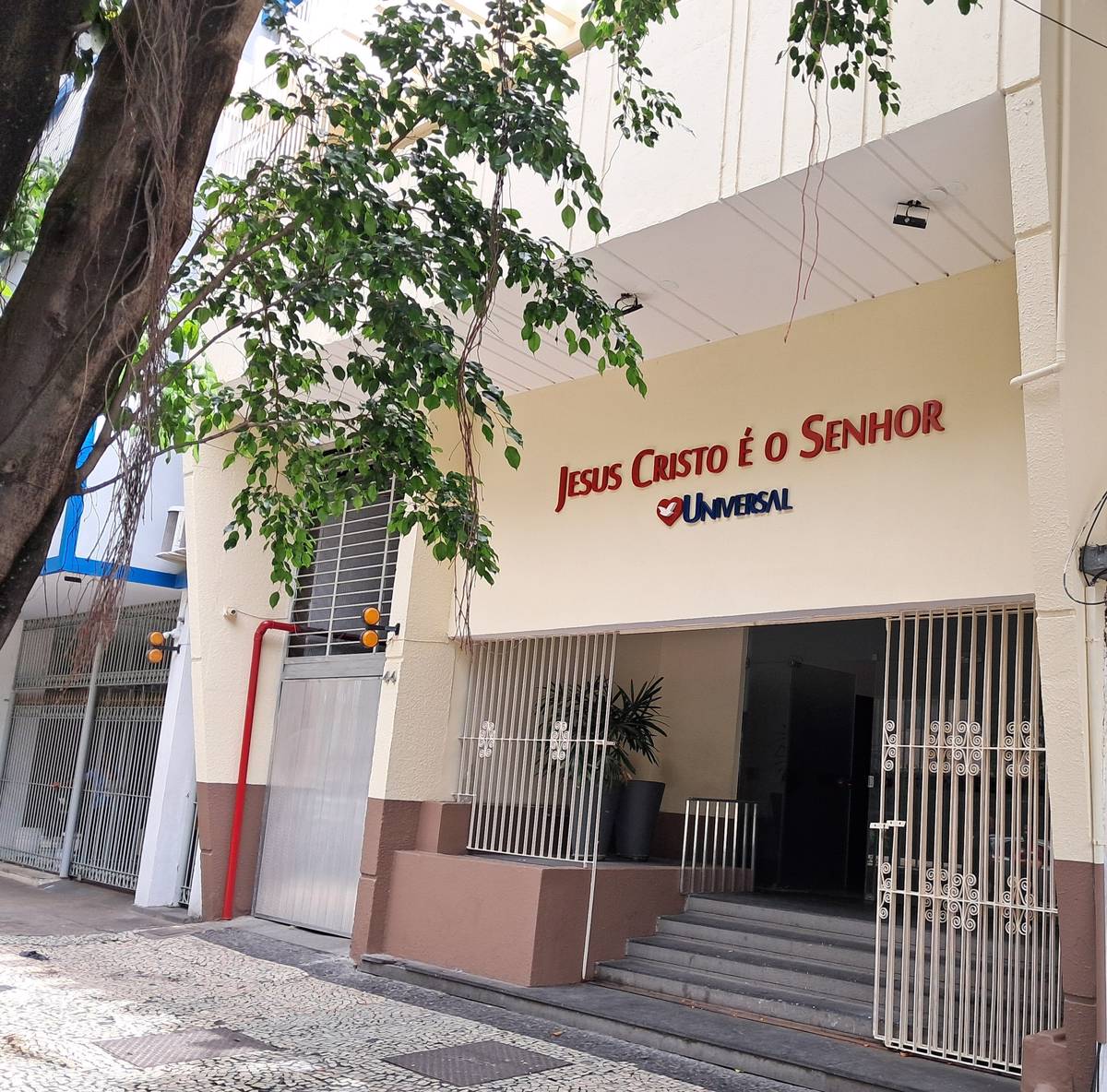 Igreja Universal FLAMENGO - Rua Conde de Baependi, 44 - Flamengo, Rio de Janeiro - Rio de Janeiro  - 22231140 - Brasil, 44 - Flamengo Rio de Janeiro - Rio de Janeiro - Brasil