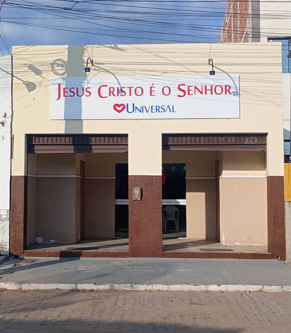 Igreja Universal OLINDINA - Av Otávio Mangabeira 204 Centro , 204 - Centro , Olindina - Bahia  - 48470000 - Brasil