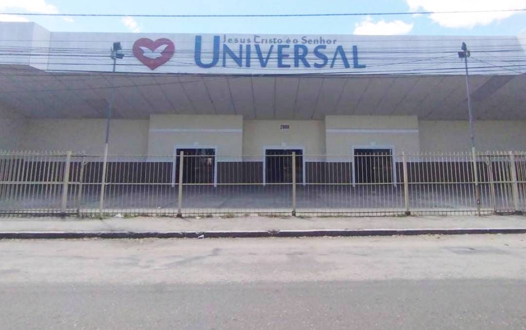 Igreja Universal TEIXEIRA DE FREITAS - Avenida Getúlio Vargas, 2908 - Centro, Teixeira de Freitas - Bahia  - 45995000 - Brasil, 2908 - Centro Teixeira de Freitas - Bahia - Brasil