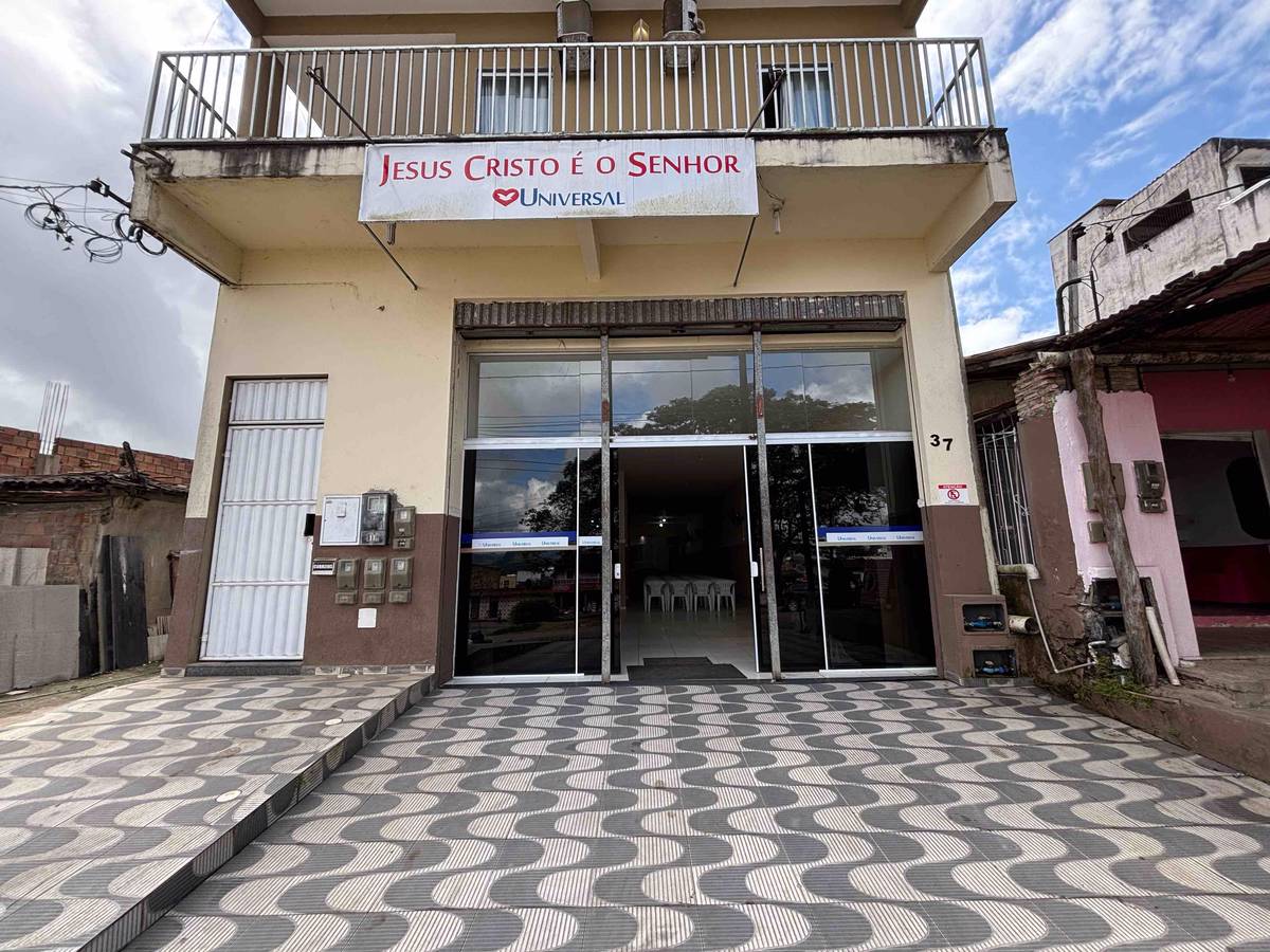 Igreja Universal TANCREDO NEVES III - Av. Brasil, 37 - Colina Verde, Pres Tancredo Neves - Bahia  - 45416-000 - Brasil, 37 - Colina Verde Pres Tancredo Neves - Bahia - Brasil