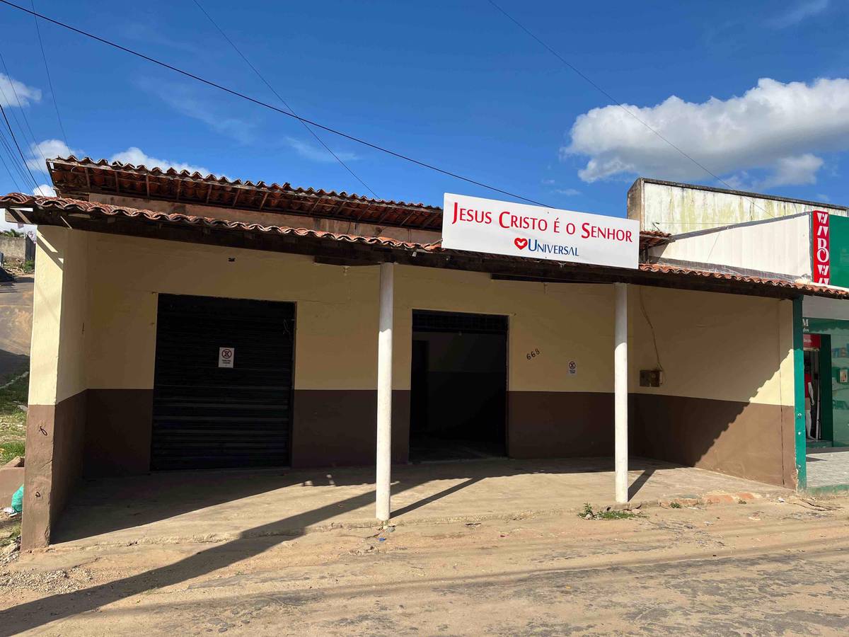 Igreja Universal PALMACIA - Rua Francisco Queiroz, 668 - Centro, Palmácia - Ceará  - 62780000 - Brasil, 668 - Centro Palmácia - Ceará - Brasil